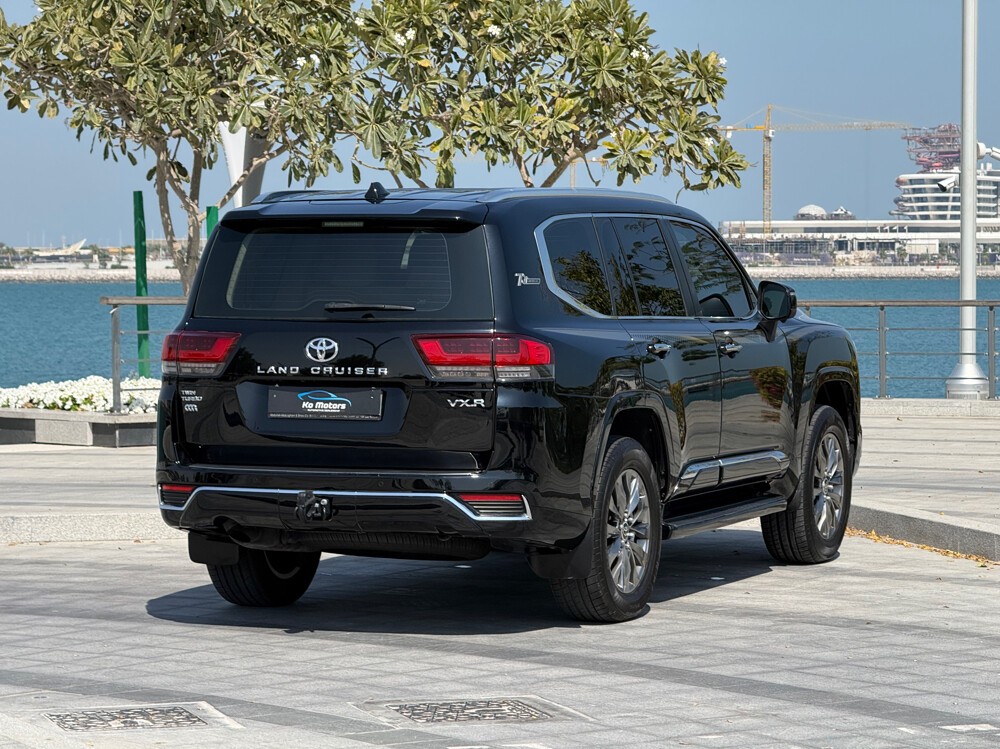 Toyota Land Cruiser GXR Twin Turbo 2022 - Image 4