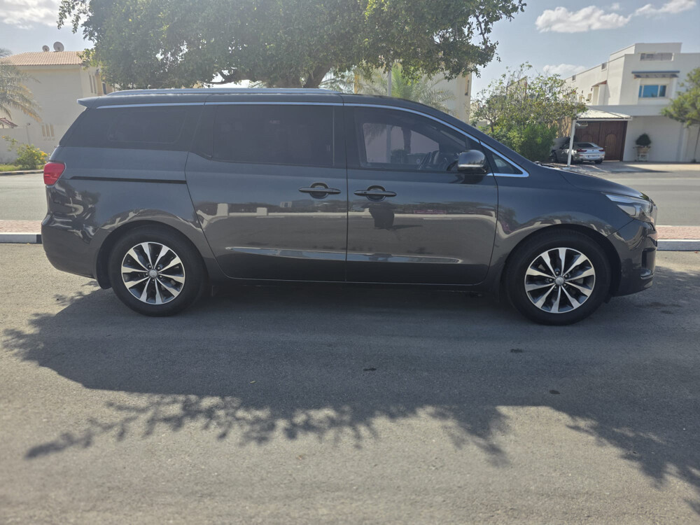 Kia Carnival 2017 - Image 3