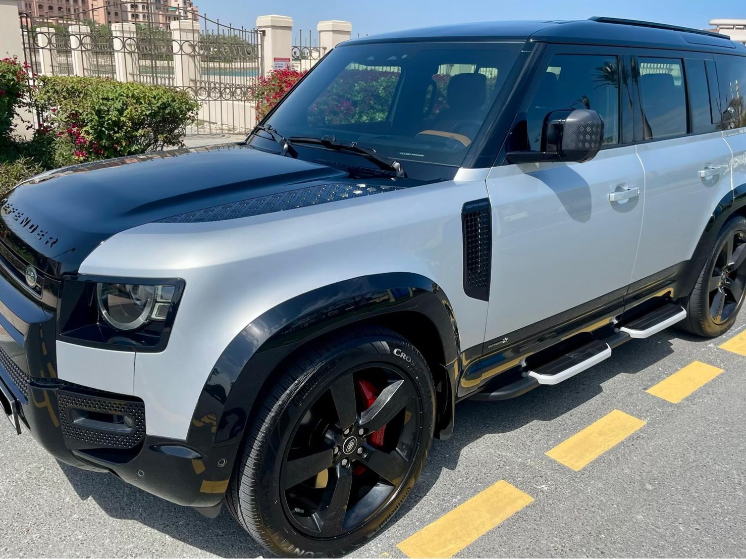 Land Rover Defender X Dynamic 2022 - Image 3