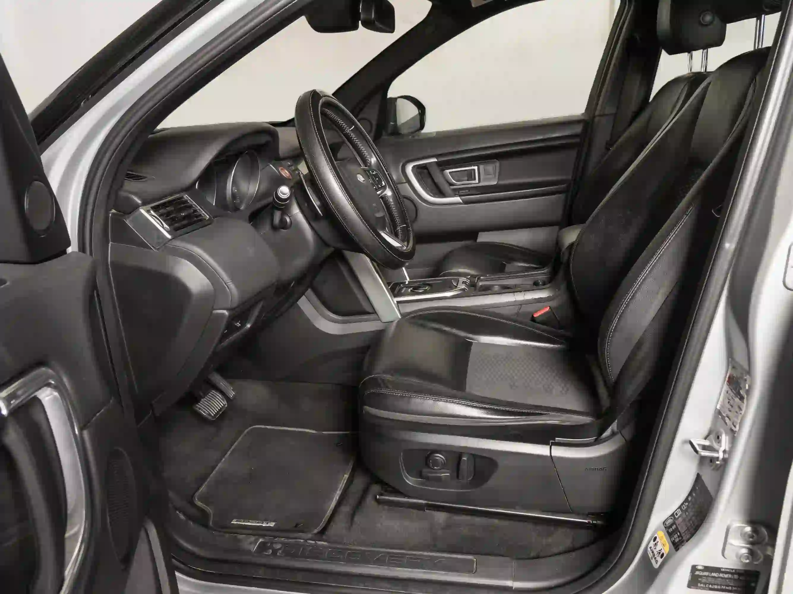 Land Rover Discovery Sport 2015 - Image 3
