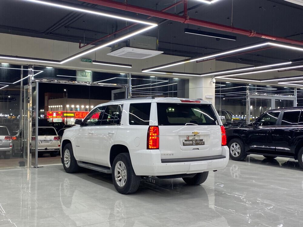 Chevrolet Tahoe 2015 - Image 4