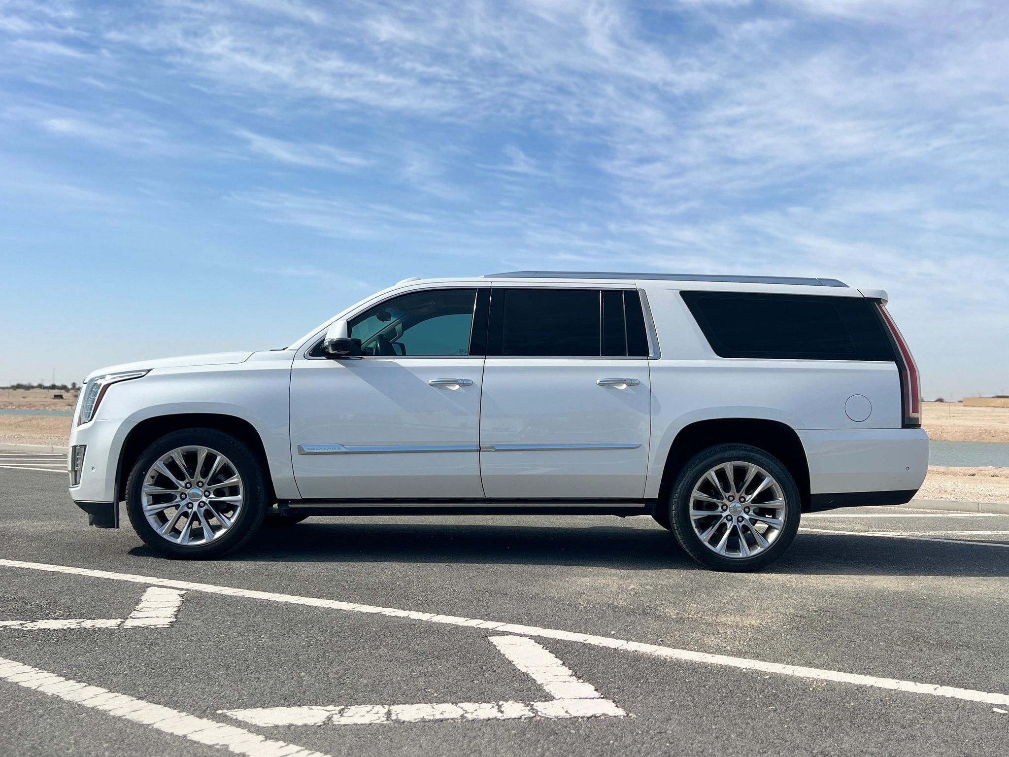 Cadillac Escalade 2018 - Image 3