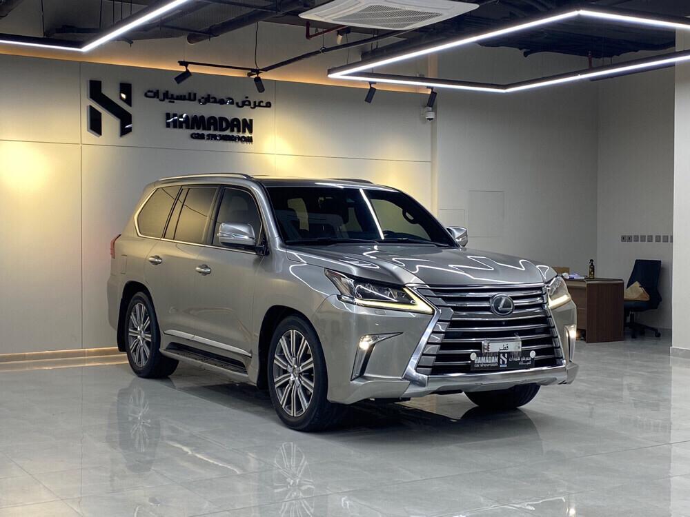 Lexus LX 570 2017 - Image 2
