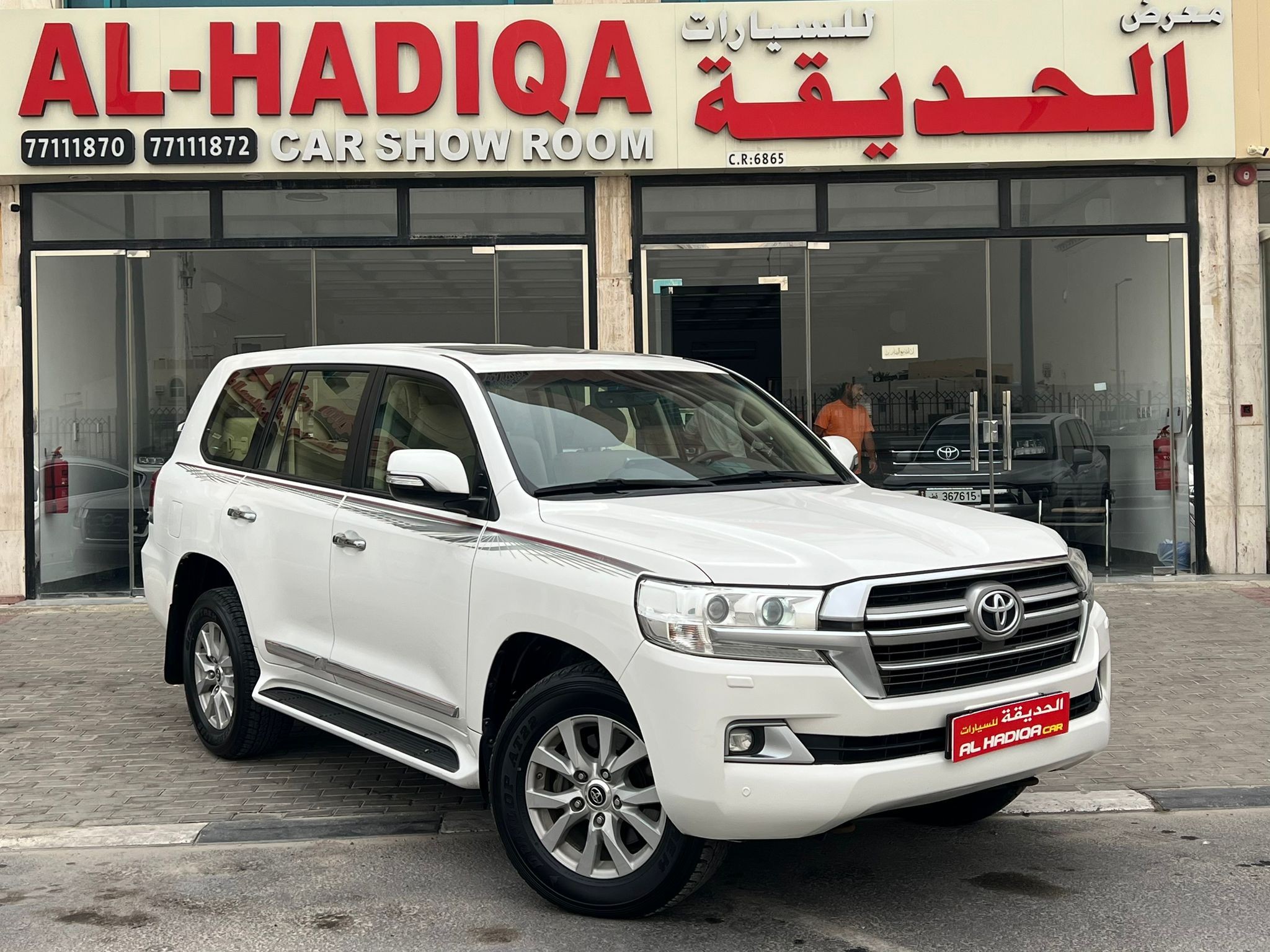 Toyota Land Cruiser GXR v8 2019 - Image 2