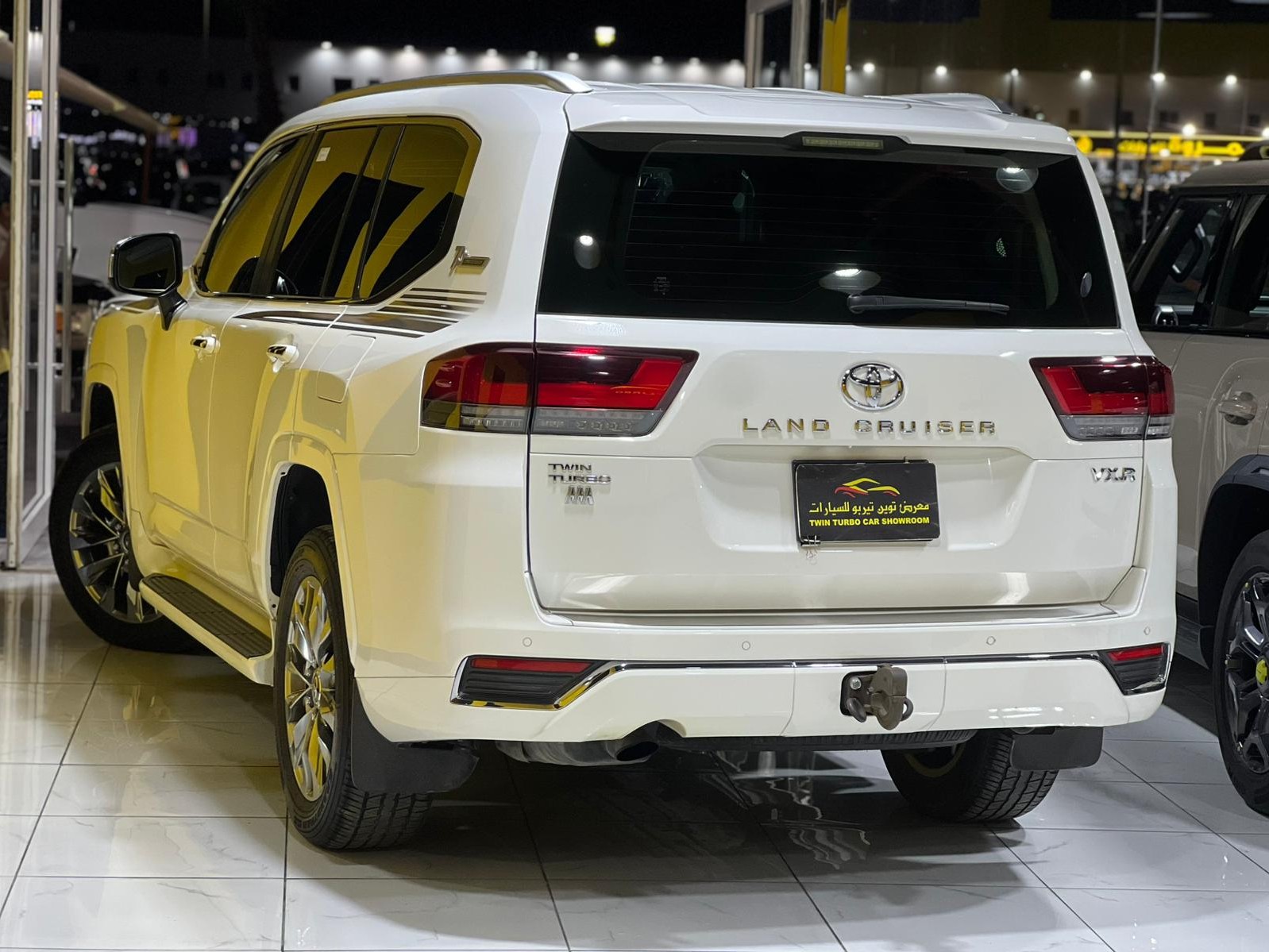 Toyota Land Cruiser VX.R 2022 - Image 4