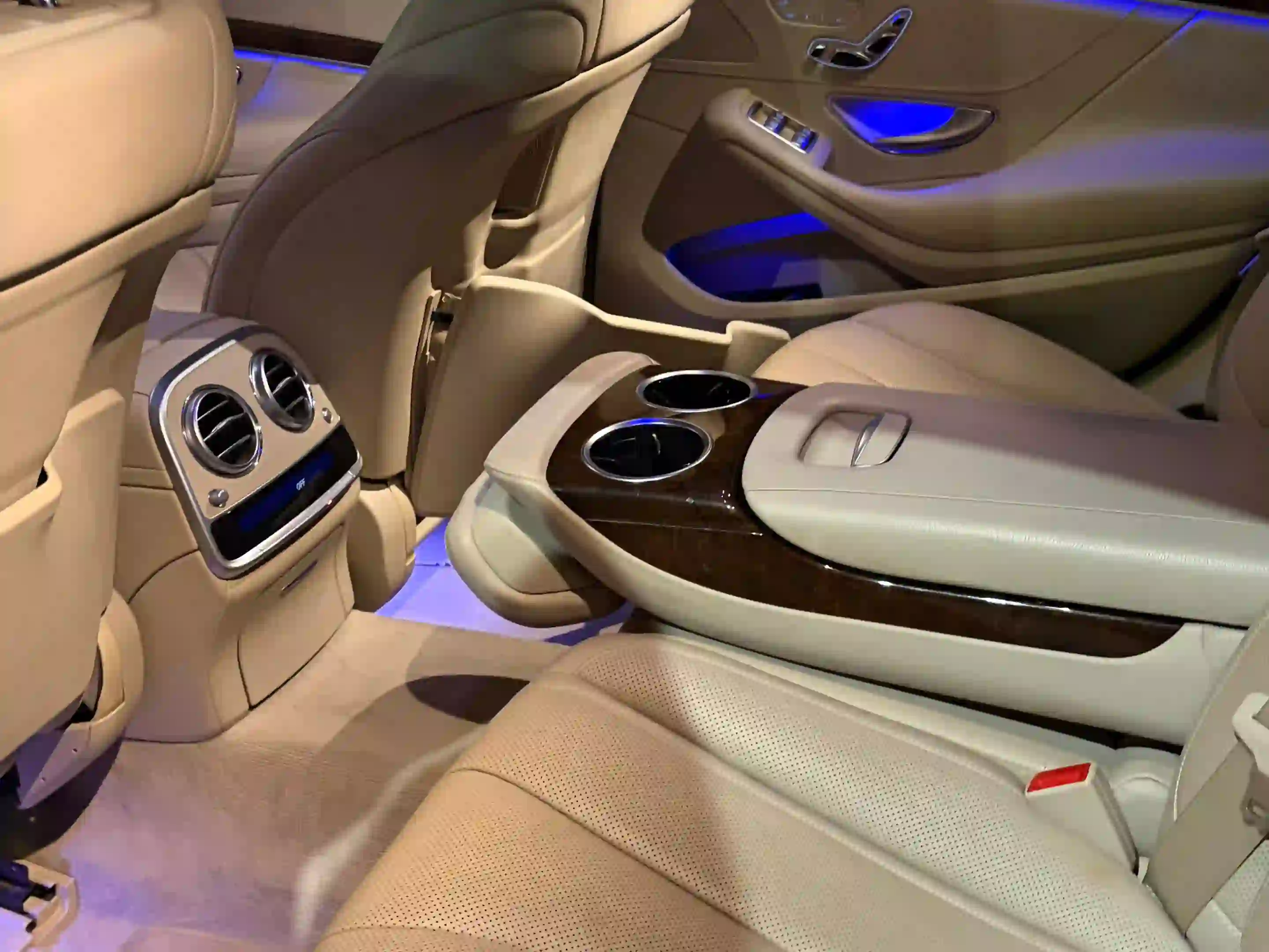 Mercedes-Benz C-Class Sedan 400 AMG 2015 - Image 4