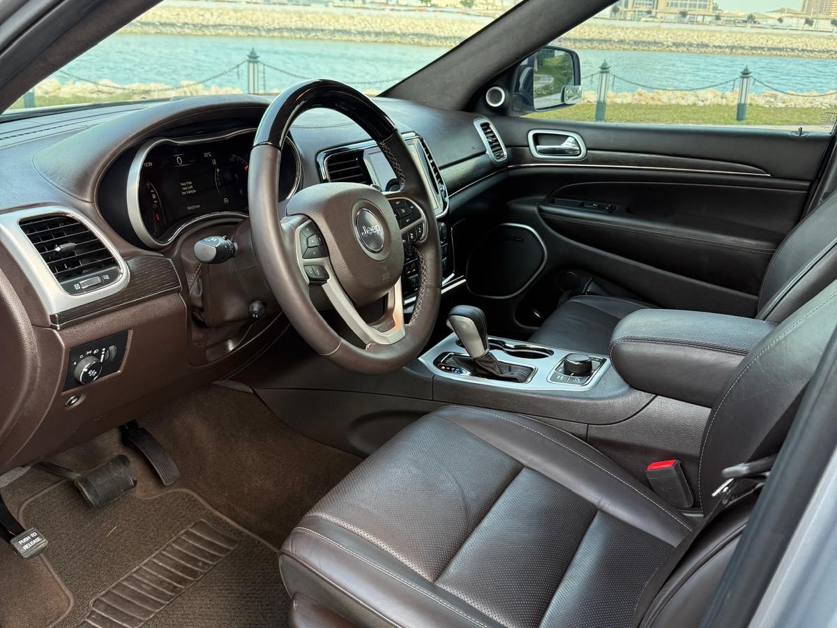 Jeep Grand Cherokee Summit 2019 - Image 2