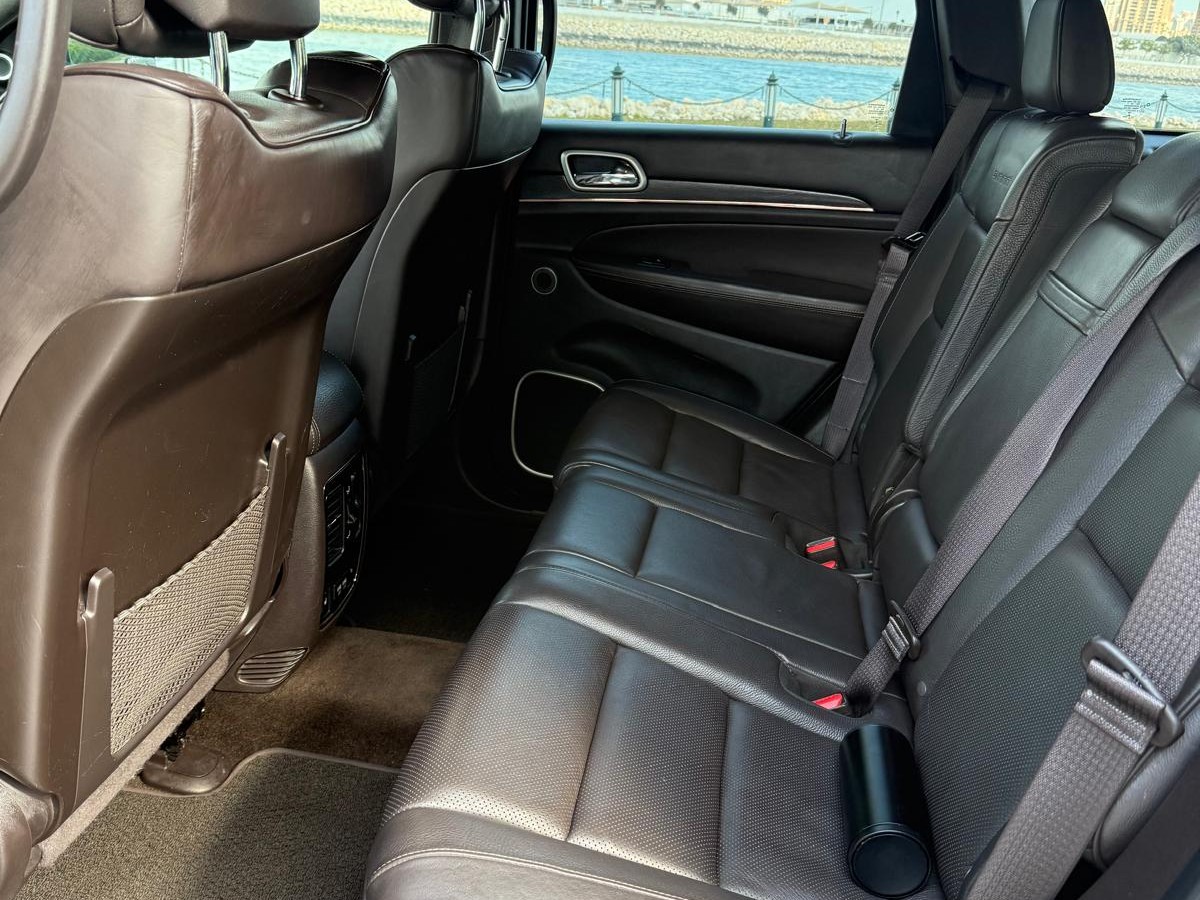 Jeep Grand Cherokee Summit 2019 - Image 3