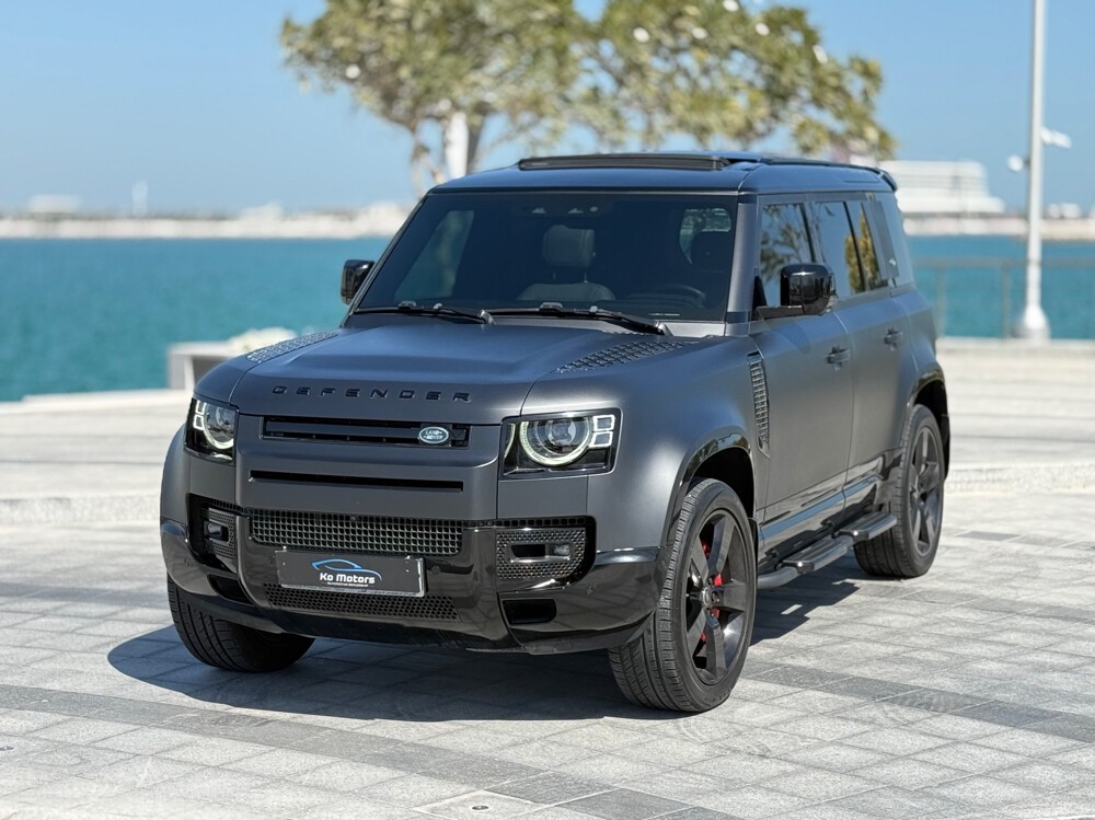 Land Rover Defender 110 HSE 2023 - Image 1