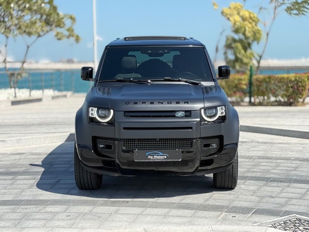Land Rover Defender 110 HSE 2023 - Image 2