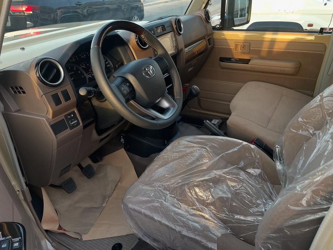 Toyota LX  - Image 4