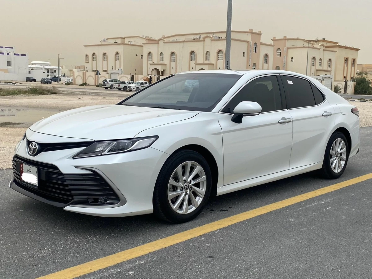 Toyota Camry GLE 2024