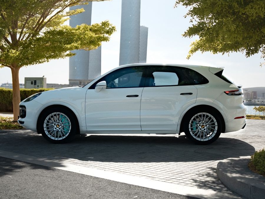 Porsche Cayenne Turbo  2018 - Image 2