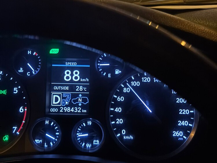 Lexus LX 570 2009 - Image 3