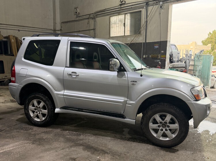 Mitsubishi Pajero 3.8 2005 - Image 3