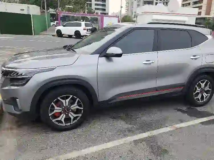 Kia Seltos 2023 - Image 2