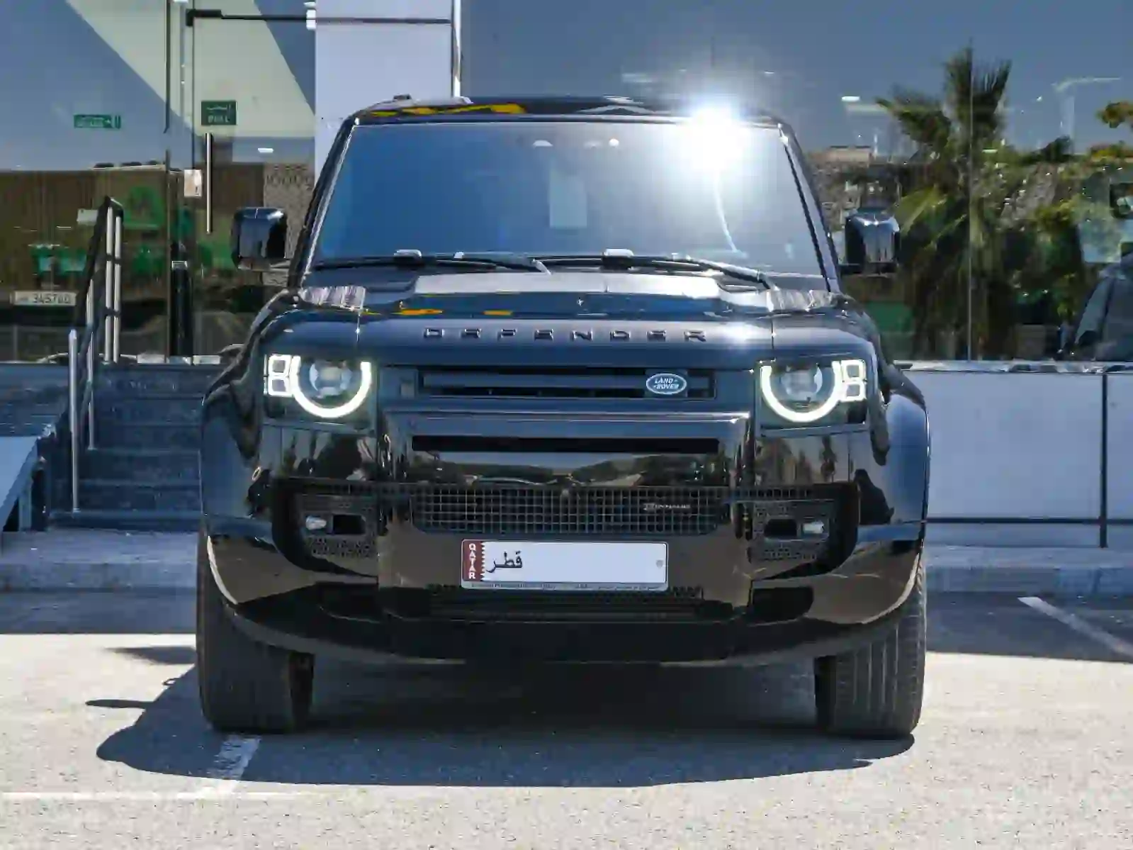 Land Rover Defender 110 SE 2023 - Image 1