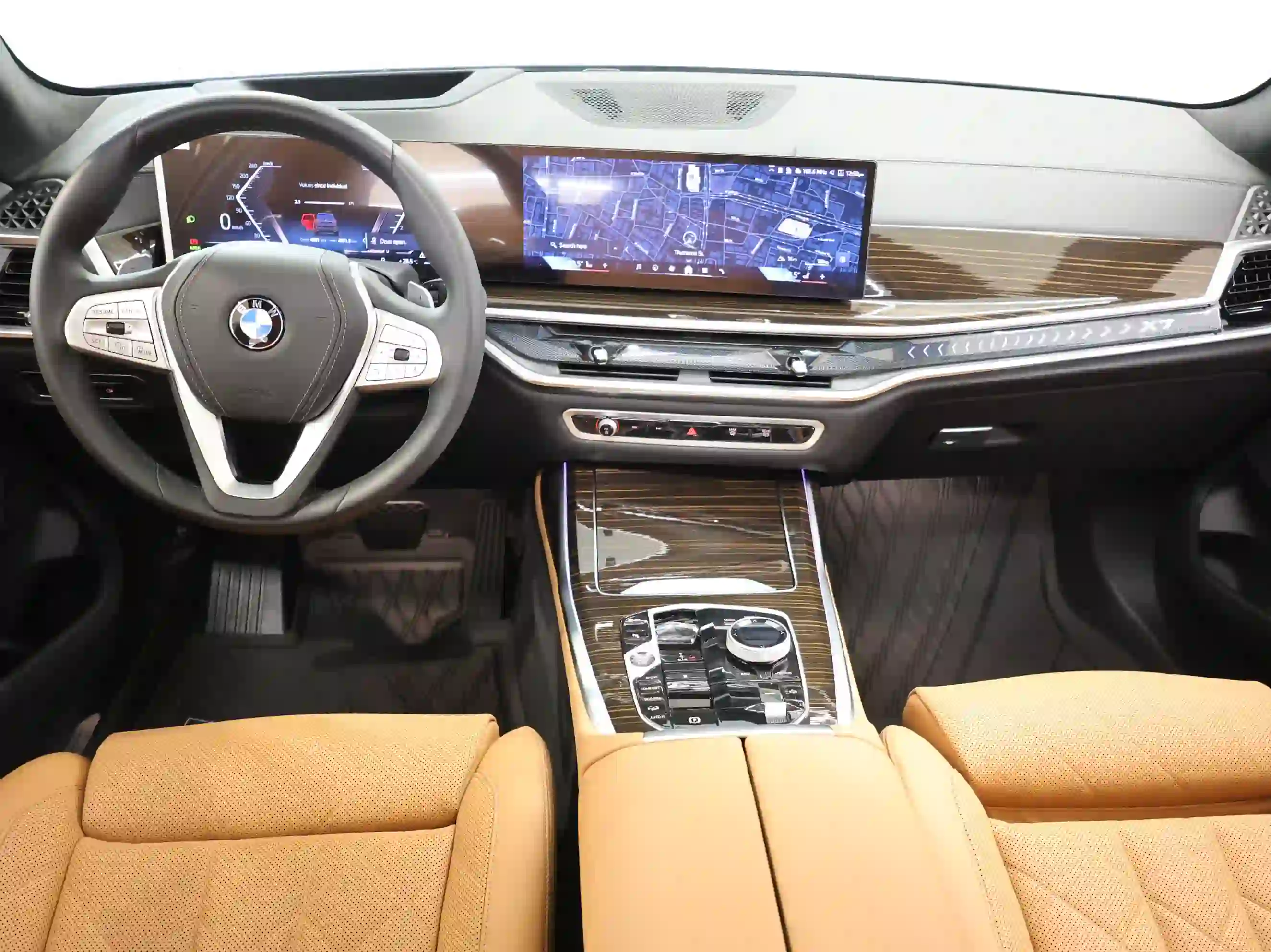 BMW X-Series X7 2026 - Image 3