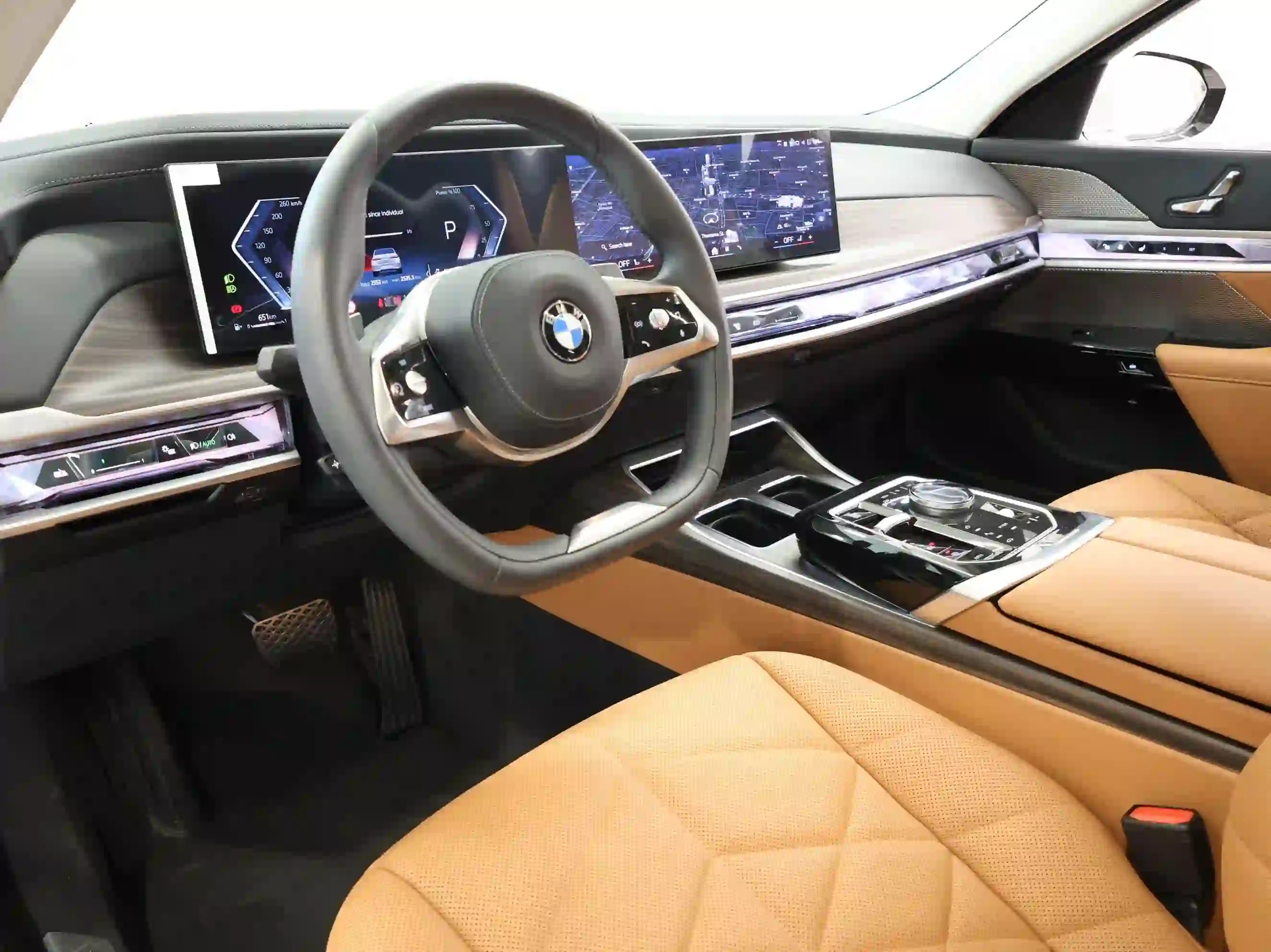 BMW 7-Series 735i 2026 - Image 2