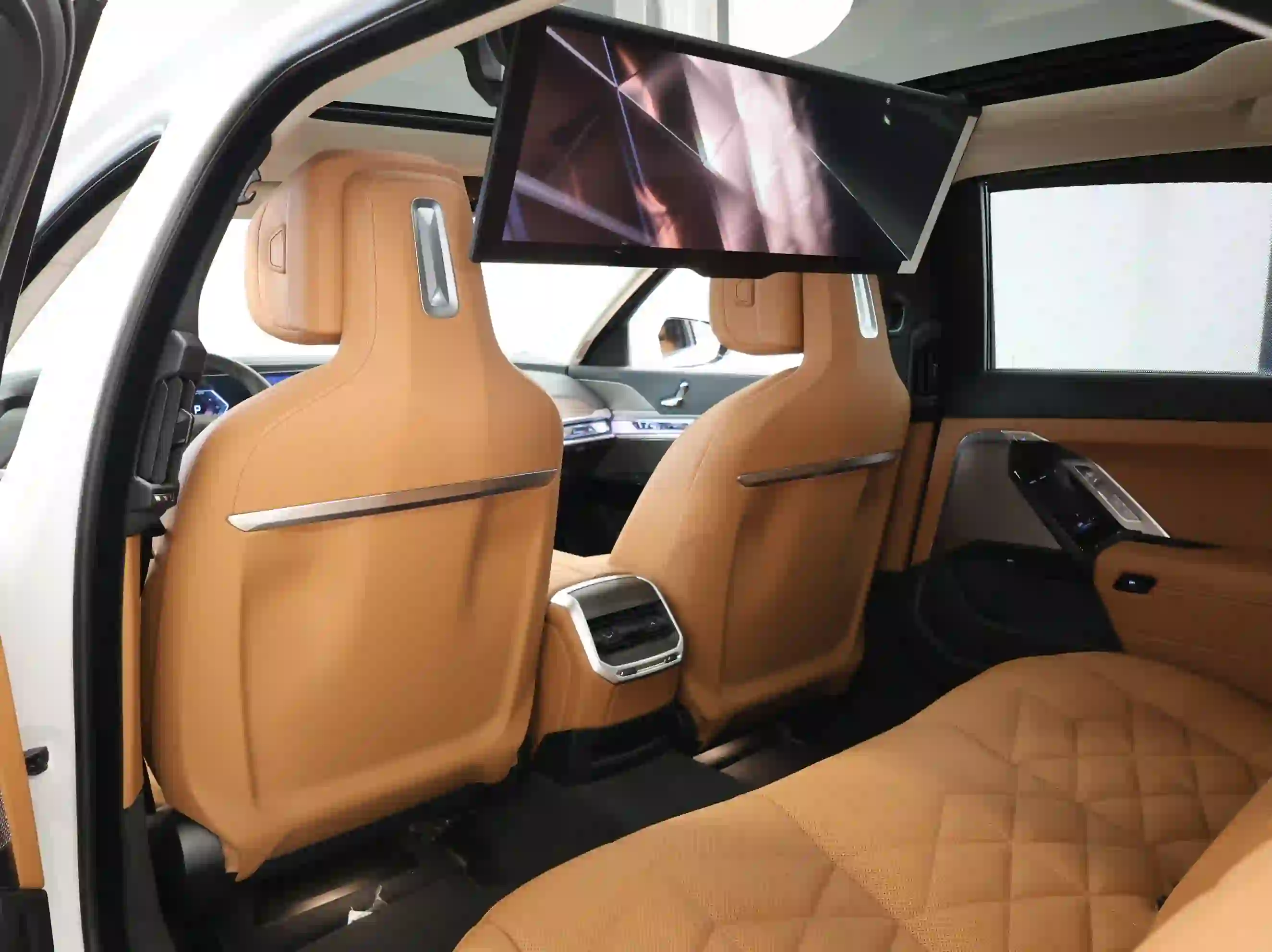 BMW 7-Series 735i 2026 - Image 4