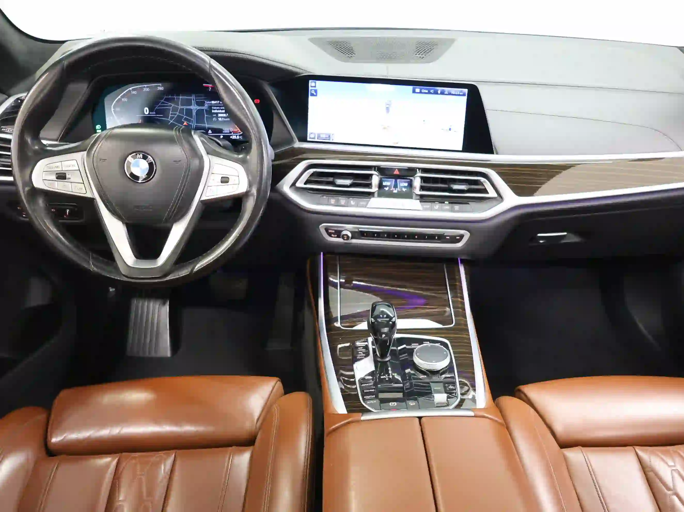 BMW X-Series X7 2021 - Image 2