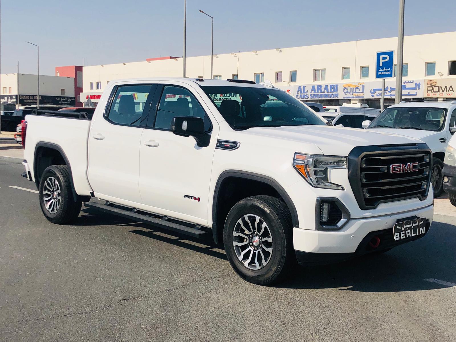 GMC Sierra Elevation  2020 - Image 2