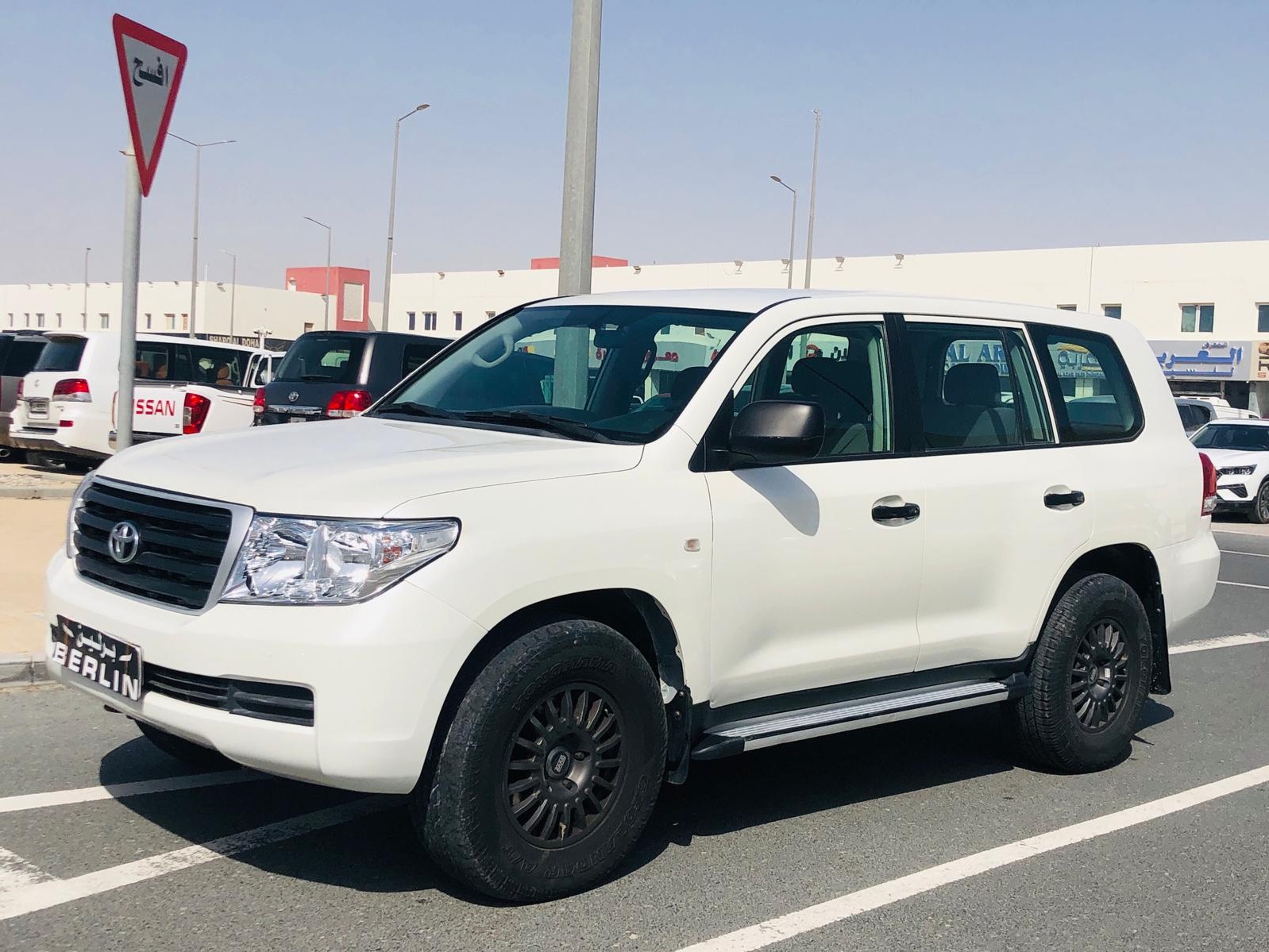 Toyota Land Cruiser Standard 2011 - Image 3