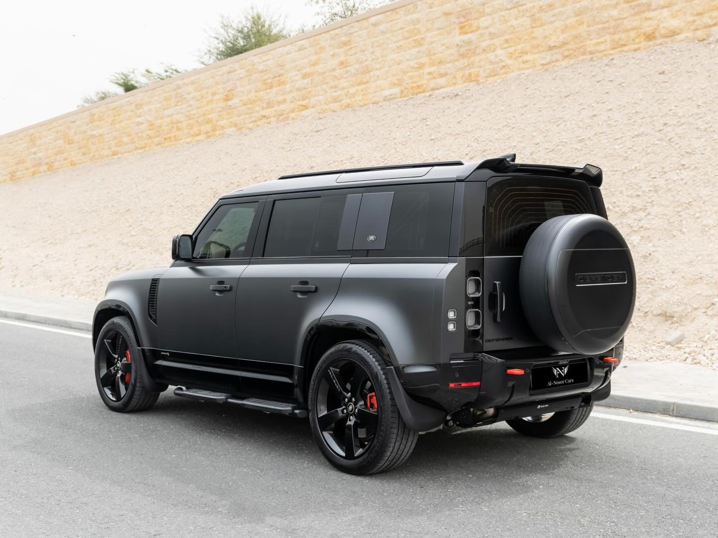 Land Rover Defender 110 X 2024 - Image 2