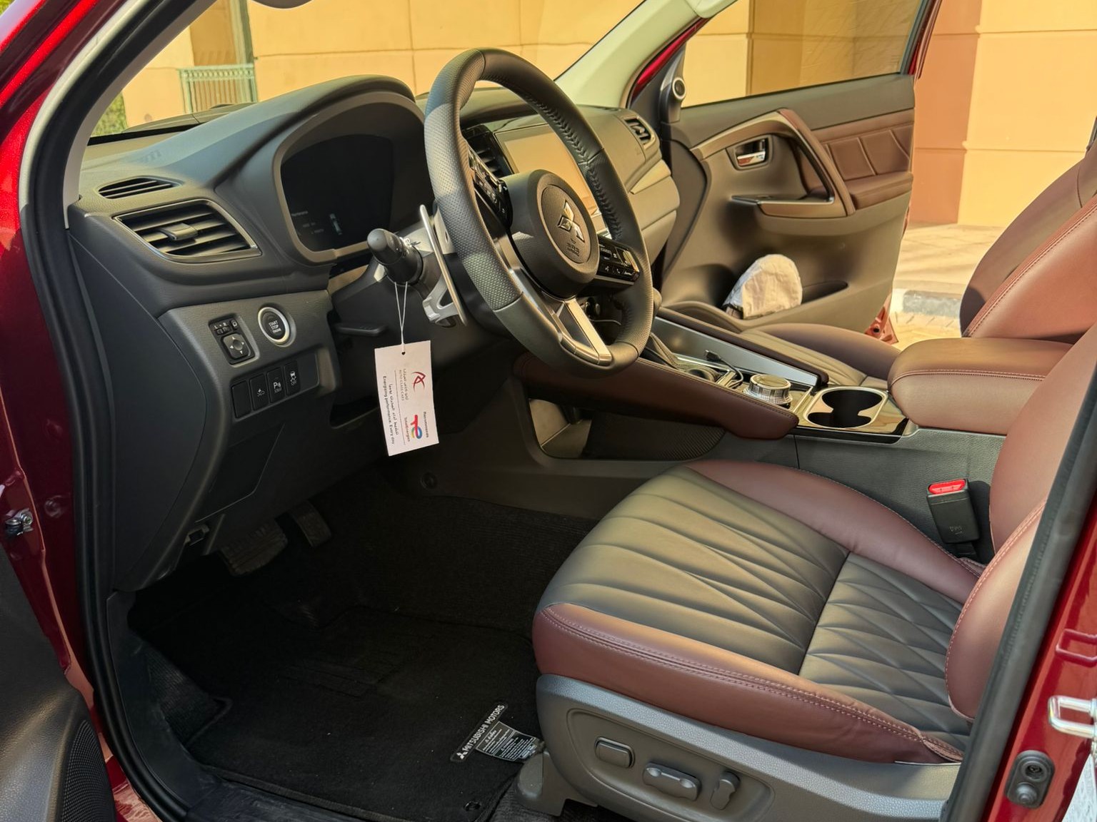 Mitsubishi Pajero Sport 2024 - Image 2