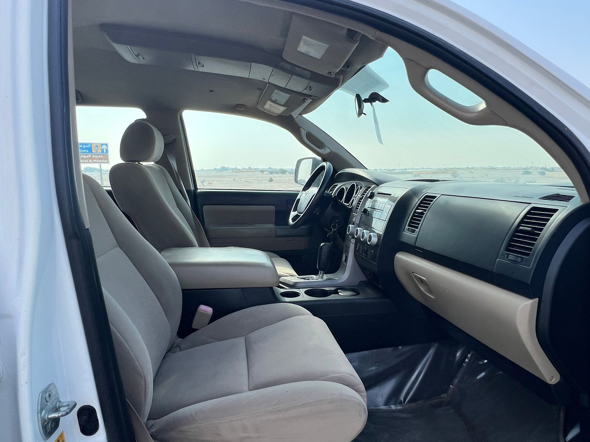 Toyota Sequoia 2013 — photo 12 for sale in Qatar