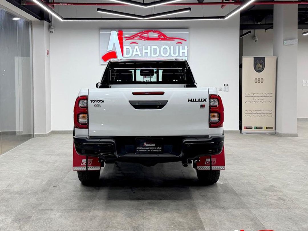 Toyota Hilux GR 2026 - Image 4