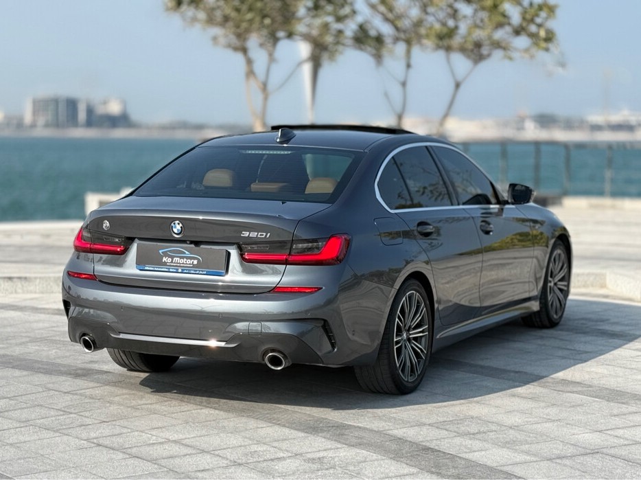 BMW 3-Series 320 i 2021 - Image 4