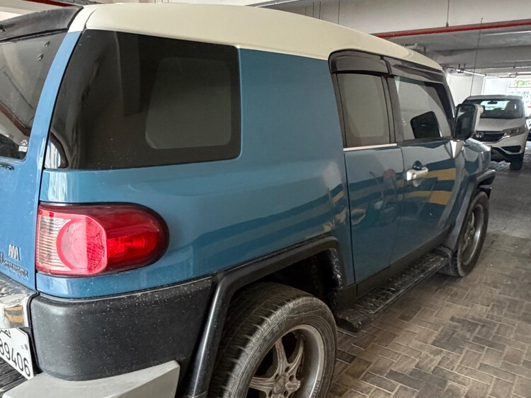 Toyota FJ Cruiser 2012 - Image 3