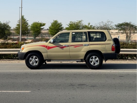 Toyota Land Cruiser GX 2000 - Image 3