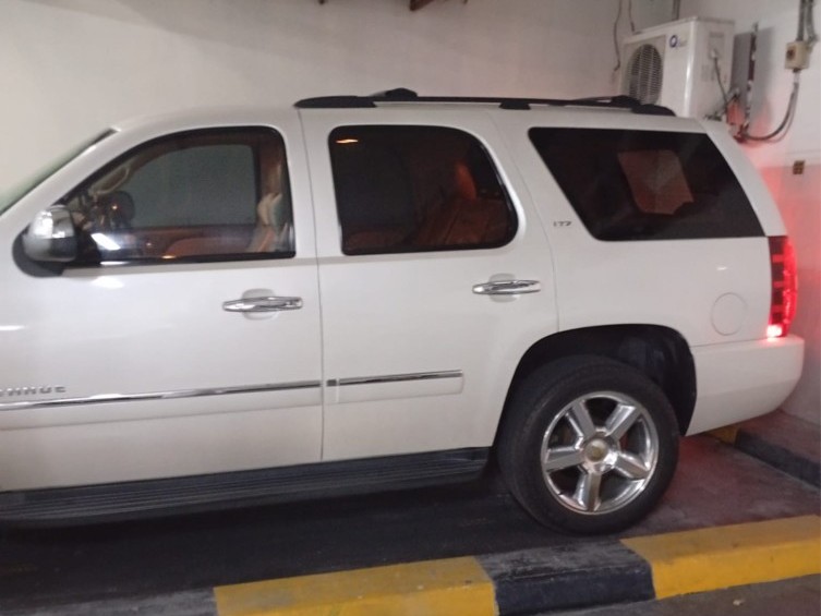 Chevrolet Tahoe LTZ 2012 - Image 2