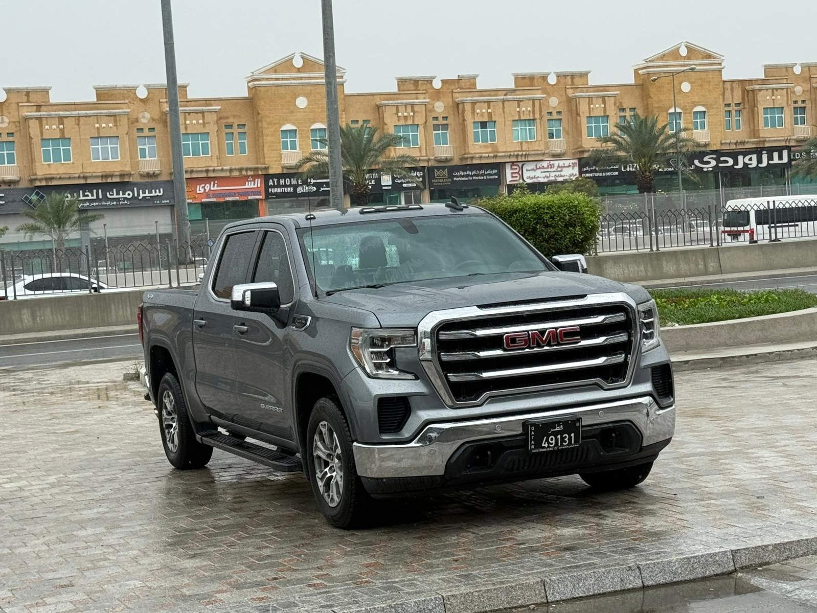 GMC Sierra SLE 2021 - Image 3