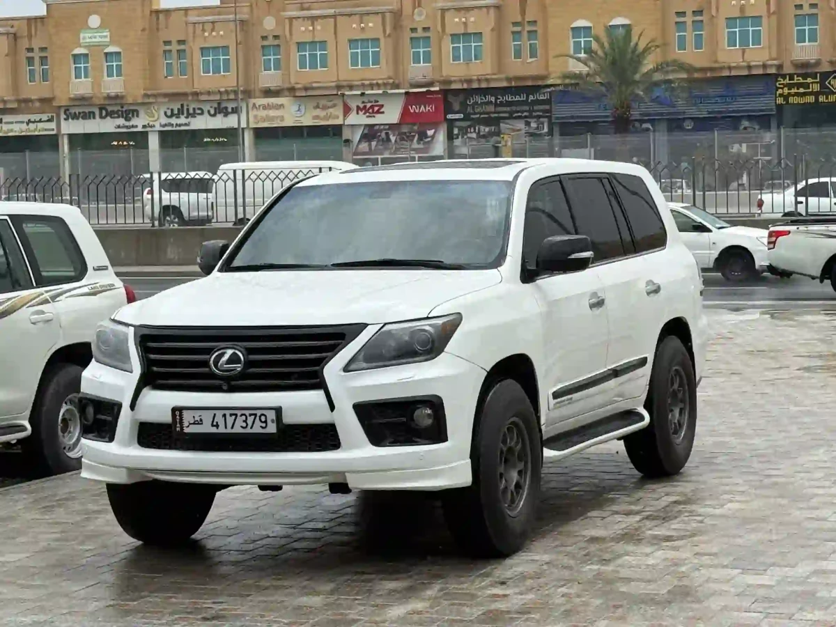 Lexus LX 570 2011