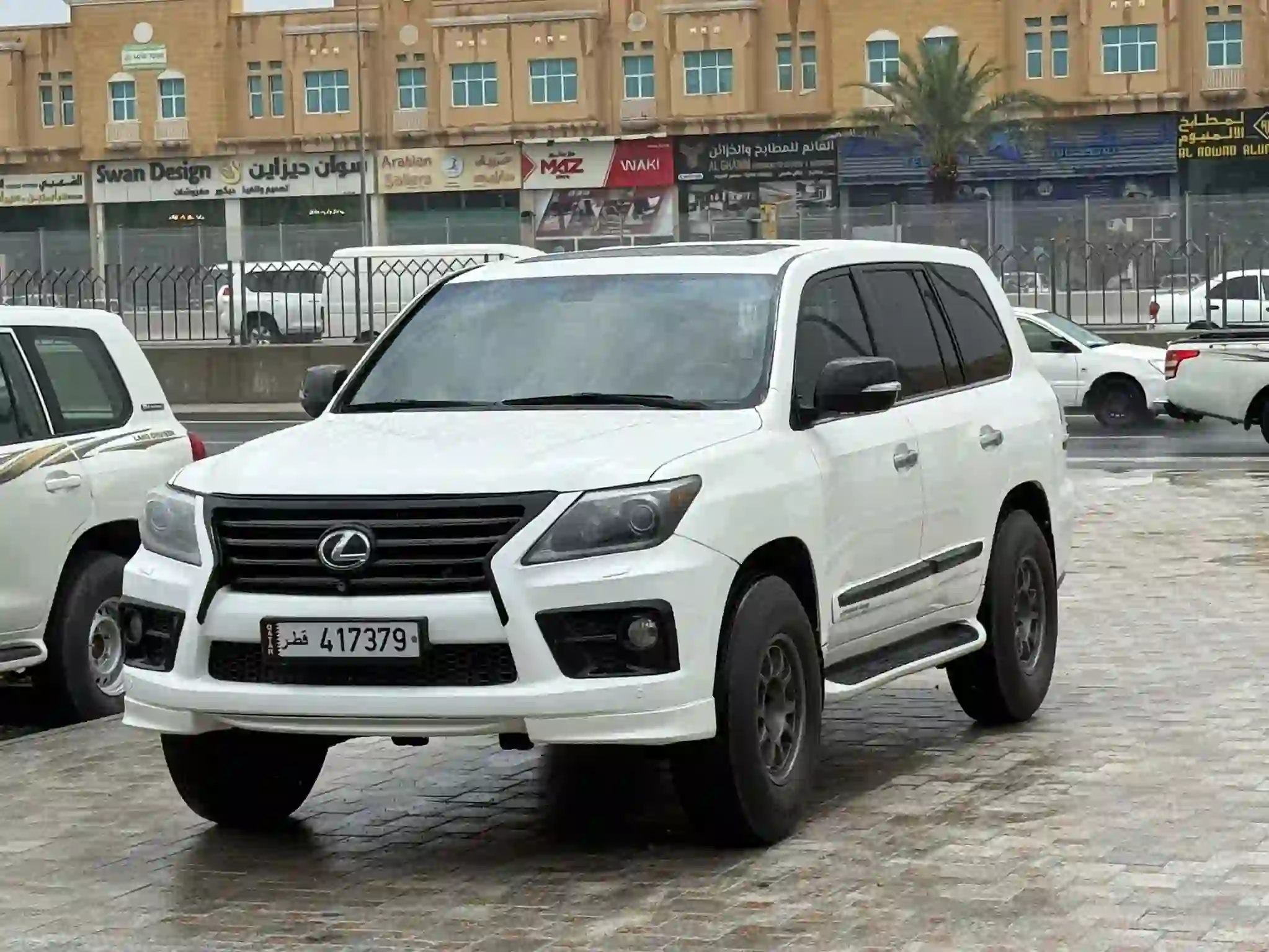 Lexus LX 570 2011
