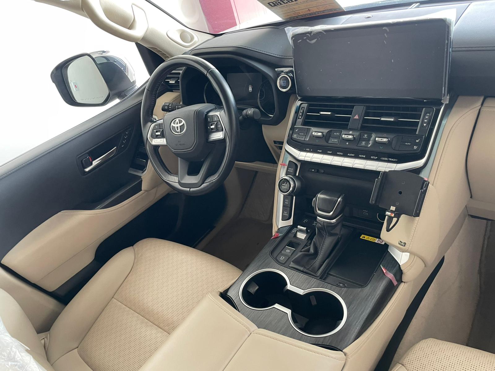 Toyota Land Cruiser VXR Twin Turbo 2024 - Image 2