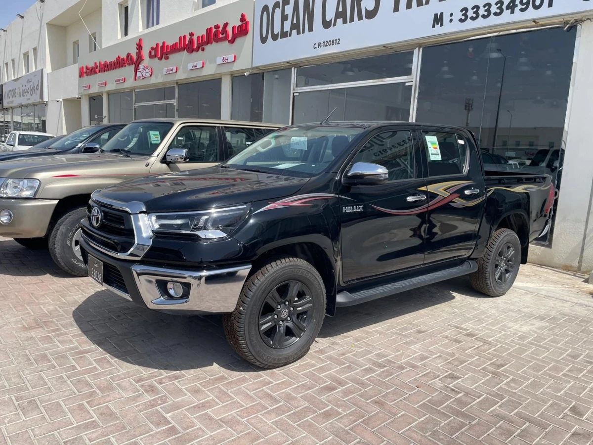 Toyota Hilux SR5 2025