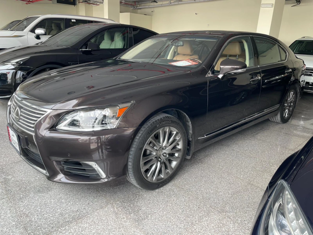 Lexus LS 460 L 2015