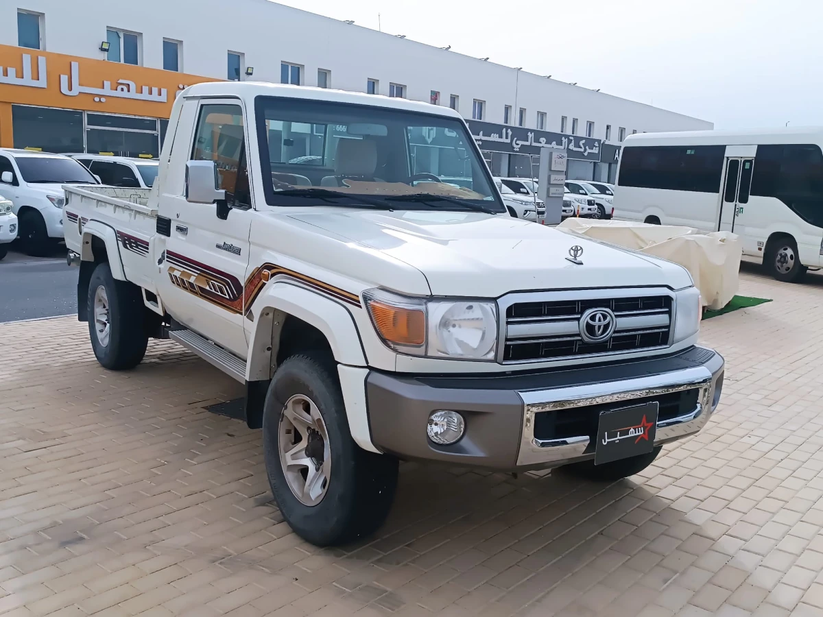 Toyota Land Cruiser LX 2022
