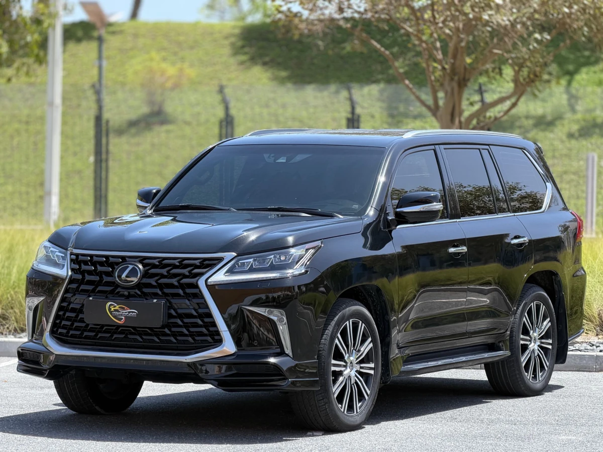 Lexus LX 570 2021