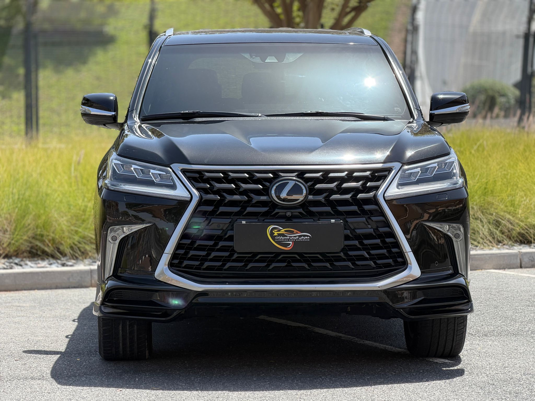 Lexus LX 570 2021 - Image 2