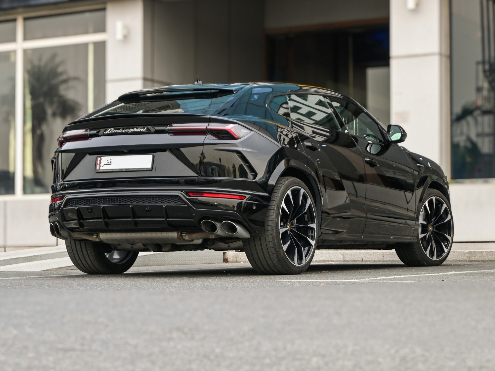 Lamborghini Urus 2020 - Image 2