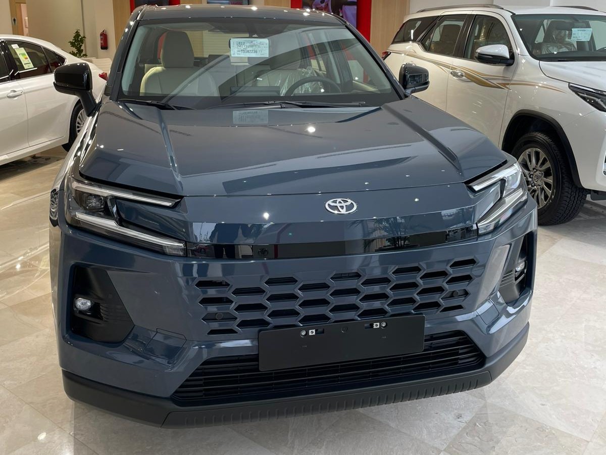 Toyota RAV4 LE HYBRID 2026 - Image 3