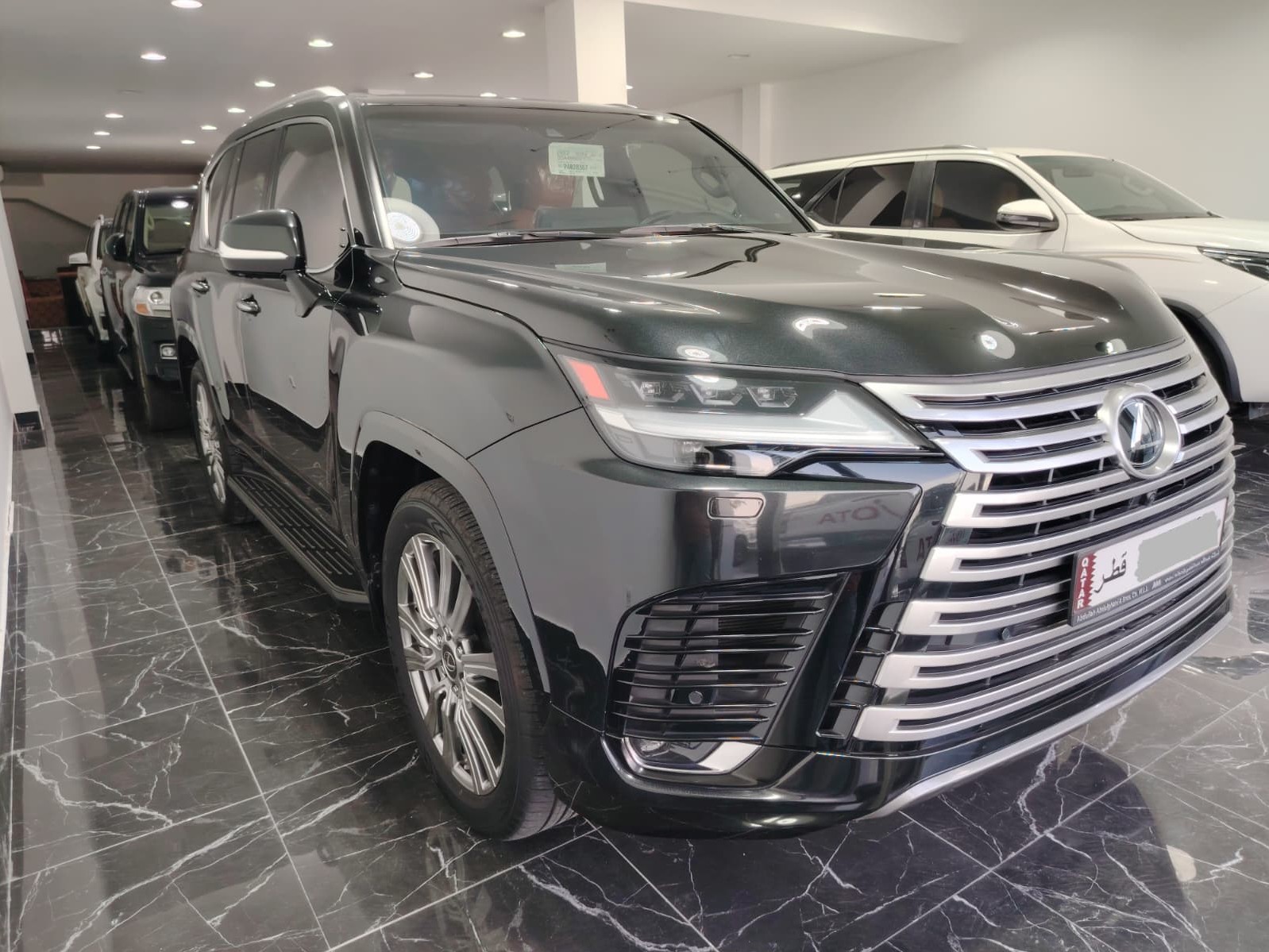 Lexus LX 600 VIP 2023 - Image 3