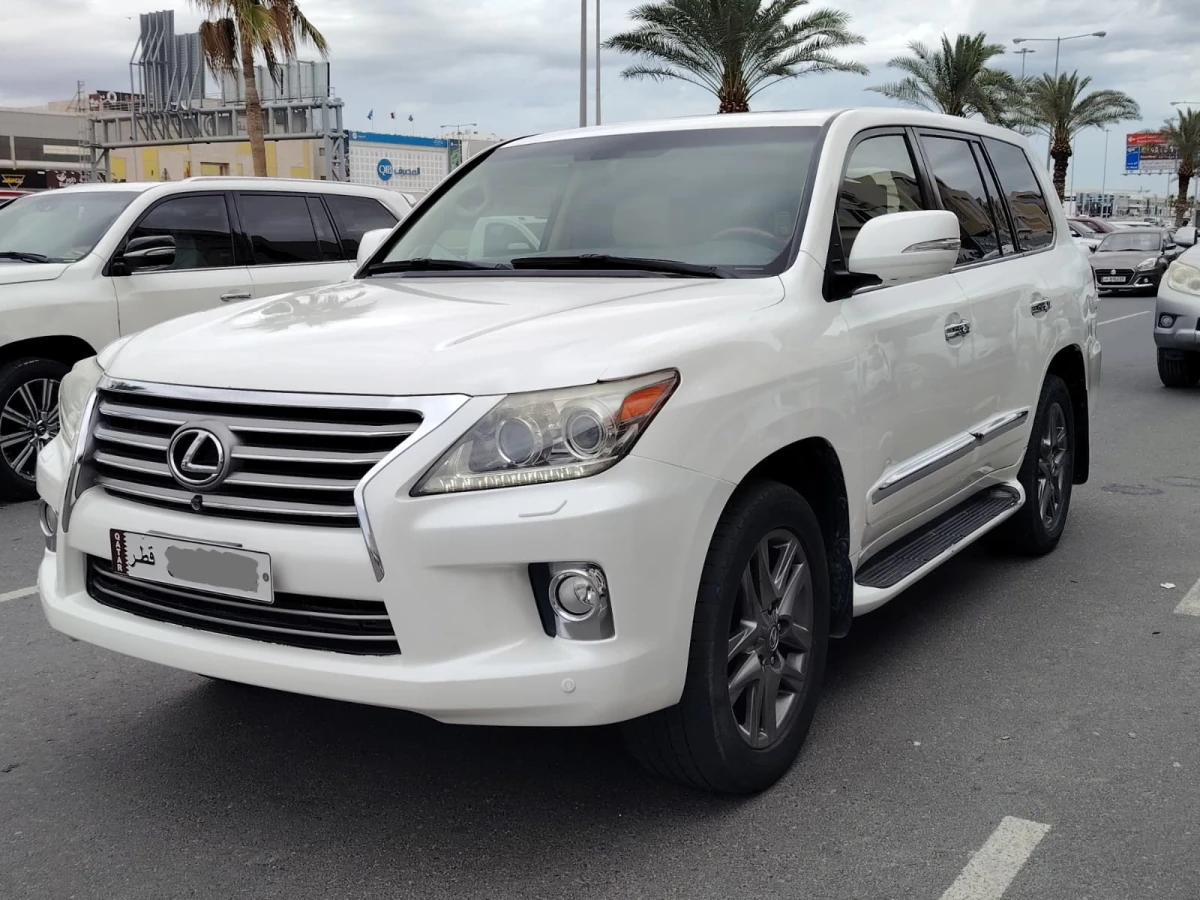 Lexus LX 570 2013