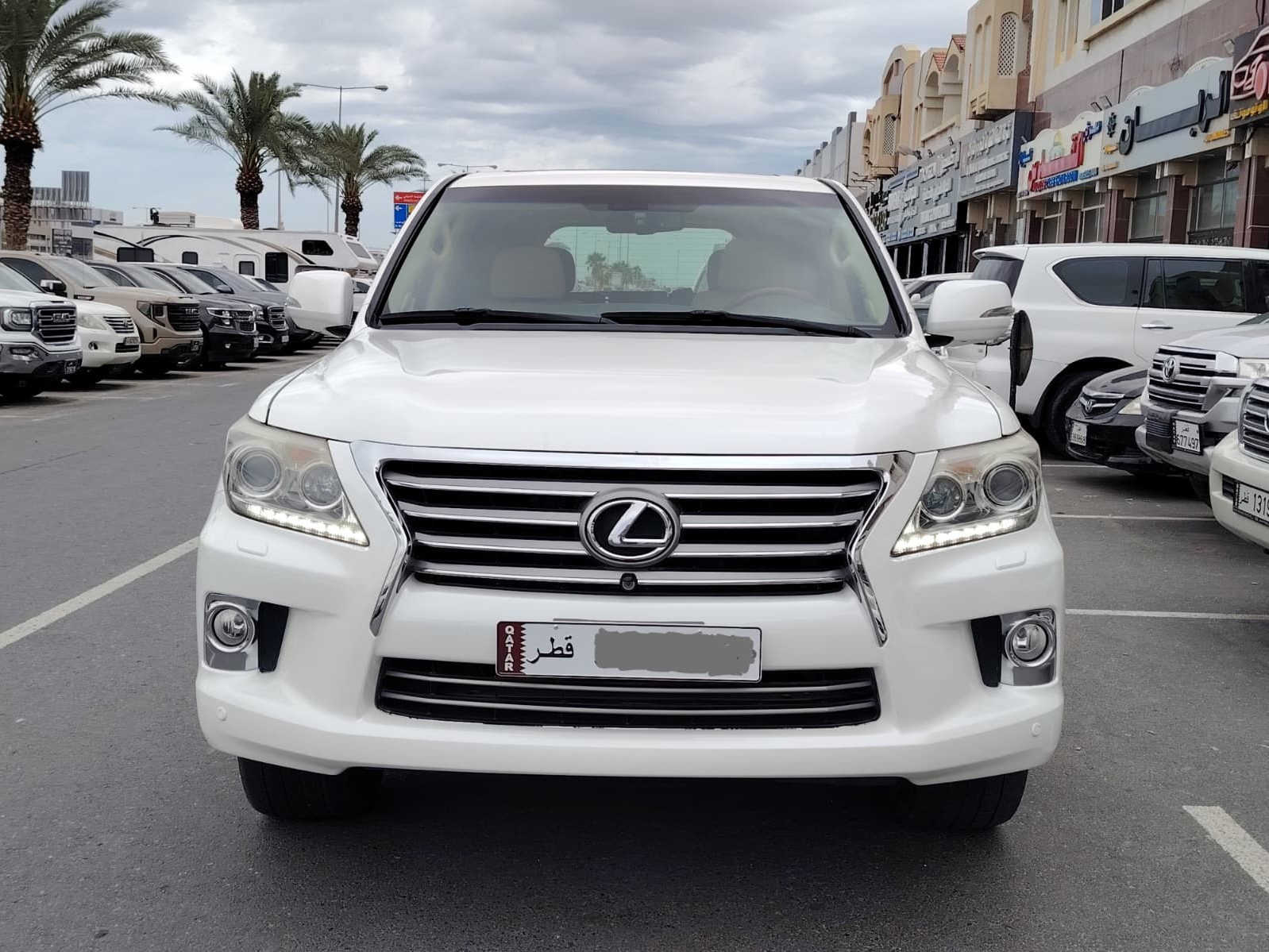 Lexus LX 570 2013 - Image 2
