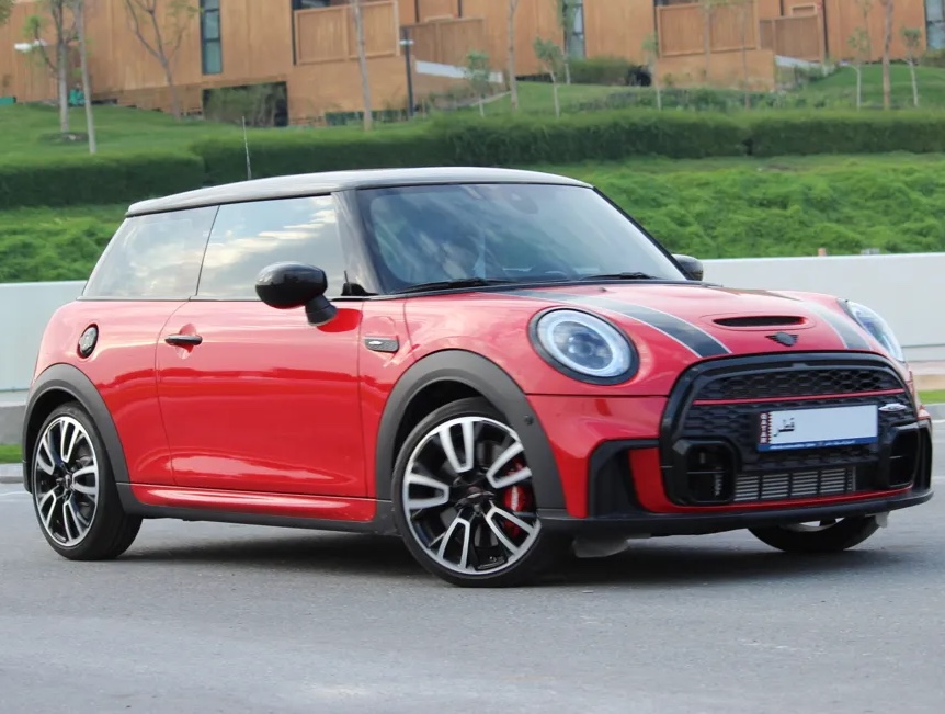 Mini Cooper JCW  2022 - Image 2